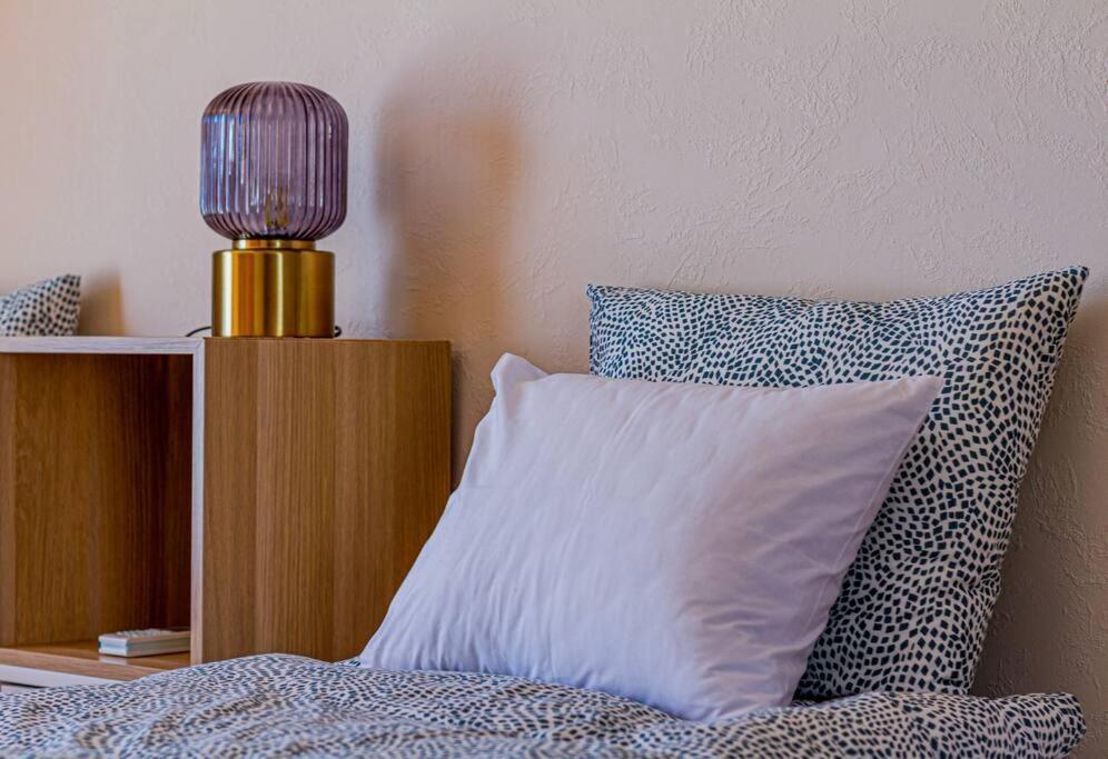 Roomy Apartment 80Sqm At City Center Free Parking Space, Ac & Balcony Budapest Kültér fotó