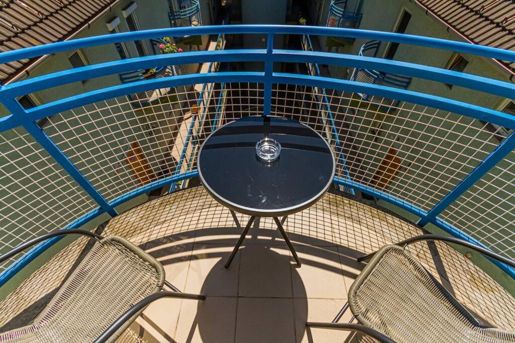 Roomy Apartment 80Sqm At City Center Free Parking Space, Ac & Balcony Budapest Kültér fotó