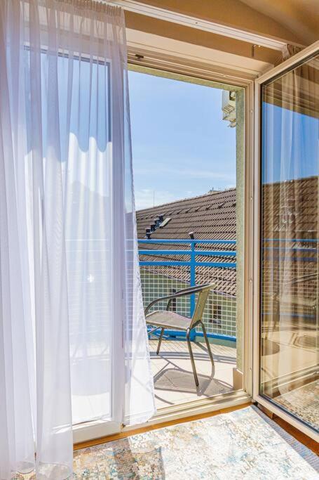 Roomy Apartment 80Sqm At City Center Free Parking Space, Ac & Balcony Budapest Kültér fotó